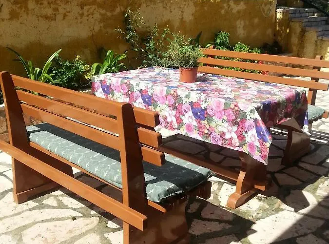 Katerina Paleokastritsa